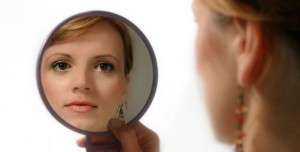 woman-in-mirror